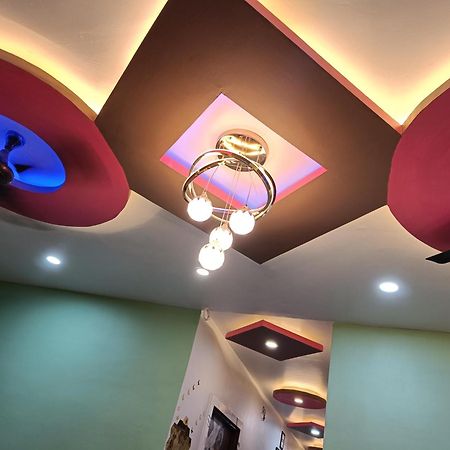 Pragya International Hotel Benares Buitenkant foto